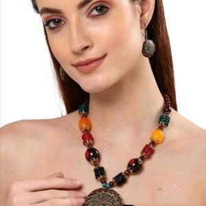 Handcrafted Multicolour Necklace Set.