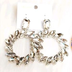 Korean Earings (White)