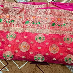 Beautiful Red Silk Printed Saree For Festivals