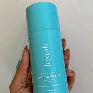 Foxtale Hydrating Cleanser for Dry Skin