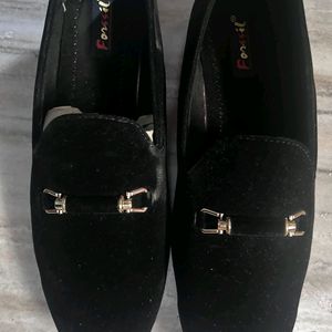 Velvet Black Shiny Shoes