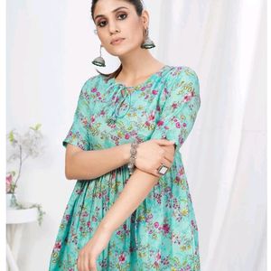 Girls Stylish Short Kurti