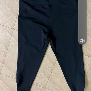 Gym Legging Clovia