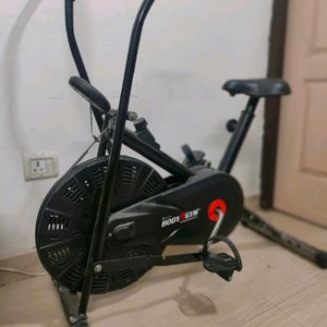 Exercise Bicycle For Gym People.