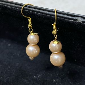 Pearl Earing