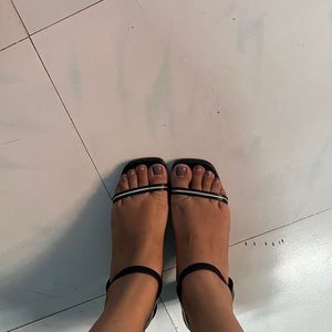 Metro Black Heels