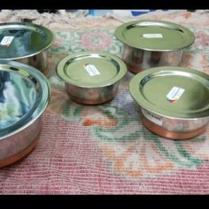 New/Unused Copper Bottom Pateeli Set 5 Wid Lid