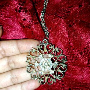 Snowflake Pendant Necklace