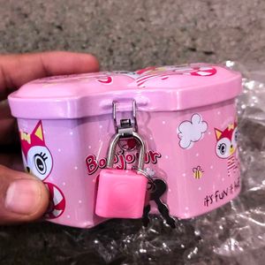 Cute Metal Piggy/ Coin Bank - Perfect For Kids