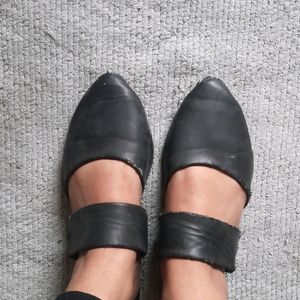 Black Flats Size 7