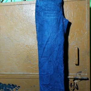 Stright Fit And Full Strachable Jeans 👖