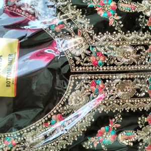 New Staylish Pakistani Collection Dress A One Qwal