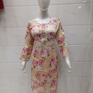 Lakhnavi Kurti