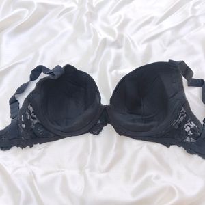 Bra 38D