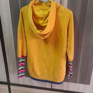 Yellow Sweater &Sweetshirt