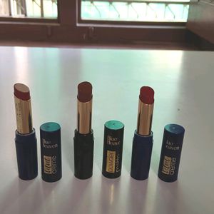 Long-lasting Lipsticks