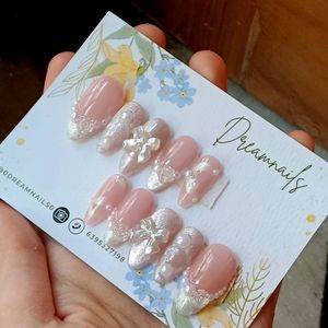 Press On Nails (Dreamy Bride)