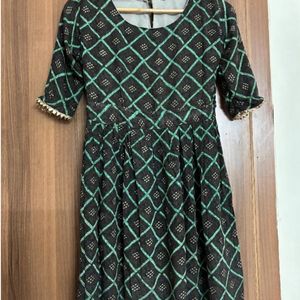 Midi Black Green Dress