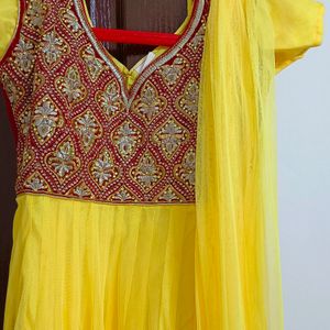 Soft Net Anarkali Top With Dupatta