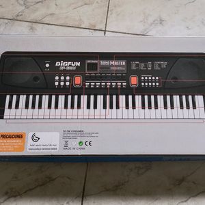 Piano With Mic Recorder