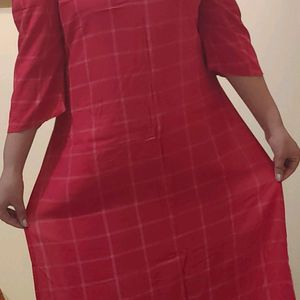 Gerua- Women Red Checked Straight Kurta