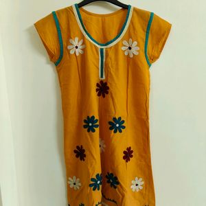 Orange Kurthi In Good Condition