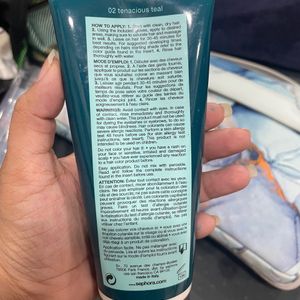 Un Used Semi Perminant Teal Hair Colour From Canada