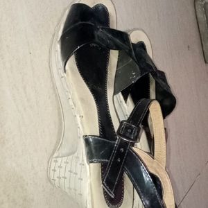 Sandal