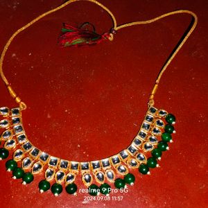 Super Necklace