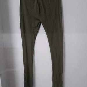 Green Leggings Size 42