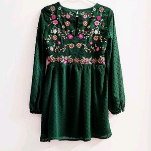 Embroidered Bottle Green Tunic 🫒