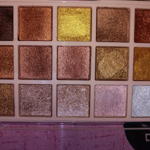 15 Colour Eyeshadow Palette