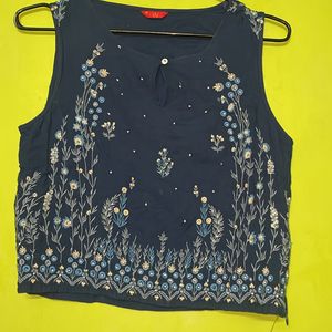 ✨ W Embroidered Floral Crop Top for Ladies ✨