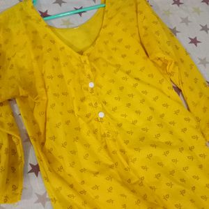 Beautiful Bright Yellowish Kurti 😍