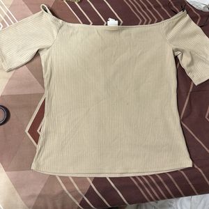 H&M Bot Neck Top, Perfect For Outing