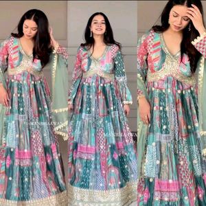 New Standard Beautiful Pakistani Poshaq Dresses