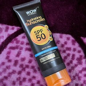 Sunscreen SPF50 PA+++ with Hyaluronic Acid Sunburn