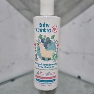 BabyChakra's Baby Shampoo (200 ML) With Hibiscus & Organic Curry Leaf Oil Gives 2X Stronger Hair & Promotes Healthy Hair Growth