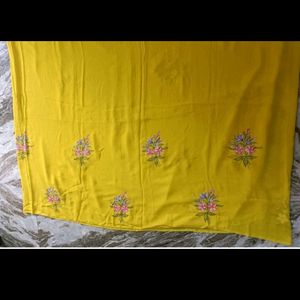 Yellow Printed Saree With Blouse 42 Inch