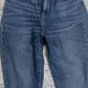 LEVIS DENIM JEANS