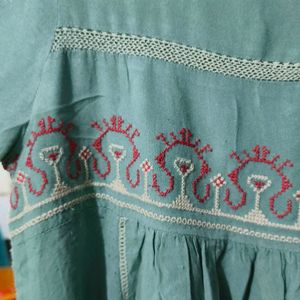 Round neck short kurti