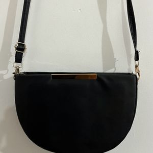 Classic Sling Bag