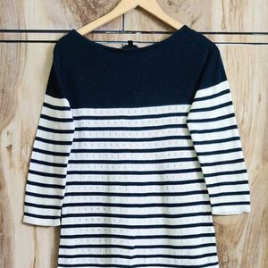 Black & White Woolen Top Size-34