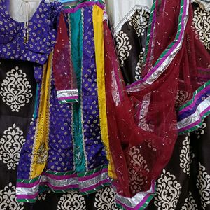 Latest Lehnga Saari