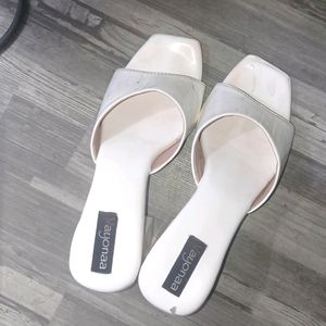 New Stylish White Heel Sandal For Girls And Women.