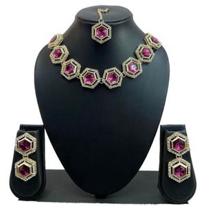 Chokar Style Necklace Set