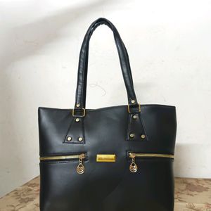 Dual Chain Handbag Beautyful Black Colour