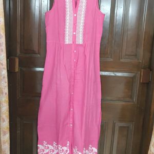 🎀PRICE DROP 💧GLOBAL DESI PINK  GOWN IN XS Size