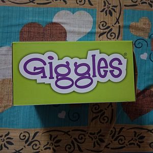 Giggle Truck From funskool