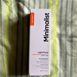 MINIMALIST LIGHT FLUID SPF 50 FACE SUNSCREEN